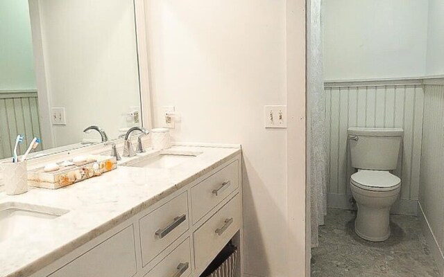 16 Riverview Drive - Three Bedroom Home