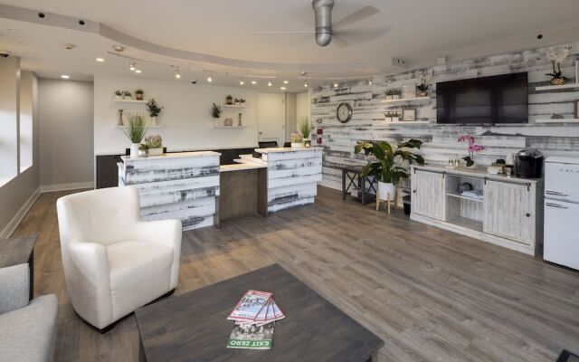 Montreal Beach Resort