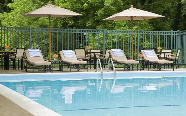 Merriweather Lakehouse, Autograph Collection