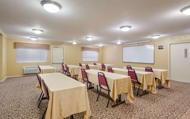 SureStay Hotel by Best Western Deer Park