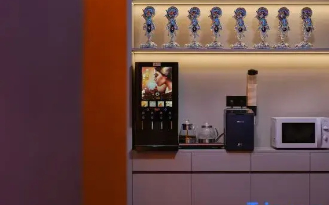 Sports Hotel (Wuyi Square)