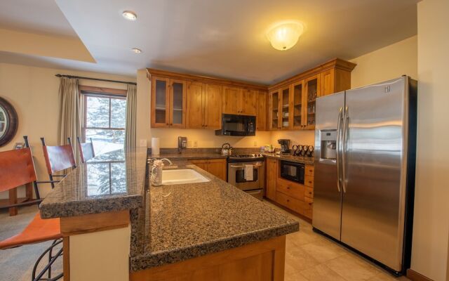 Wheelchair Accessible 2-Bedroom Slopeside Condo - No Cleaning Fee! by RedAwning