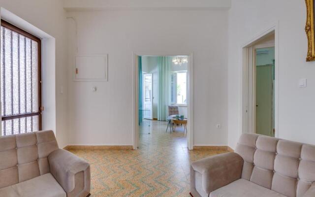 Samouil Apartment, 40 meters from the beach