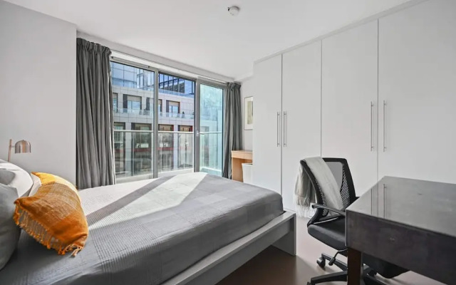 Sleek 2BD Flat W/terrace - 2 Mins From Farringdon!