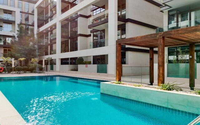 7 Min to Beach 2 BR City Walk