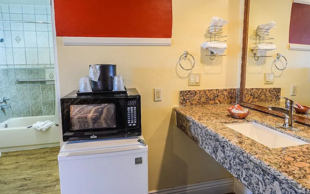 Aqua Venture Inn