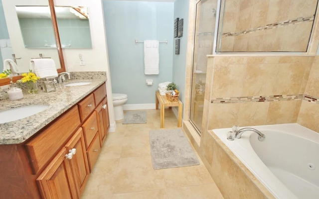 Oceanwalk 18-304 Apartment 3