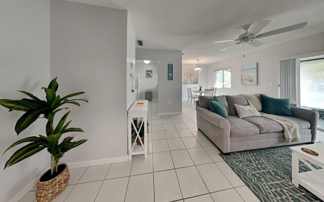 East Bay Condo #1510a