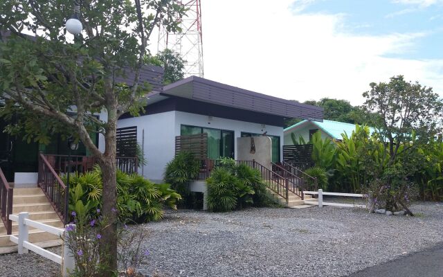 Preecha House