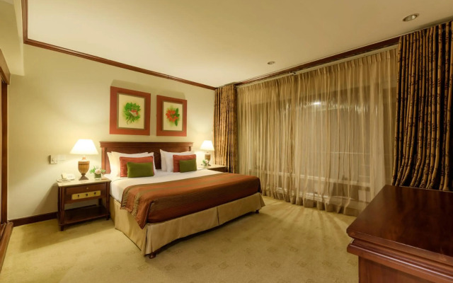 Hunas Falls Hotel