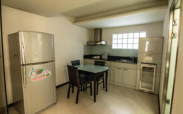 Katherine Plaza Hotel