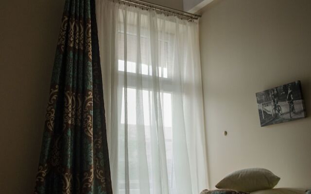 Royal Route 29 Comfort Rooms