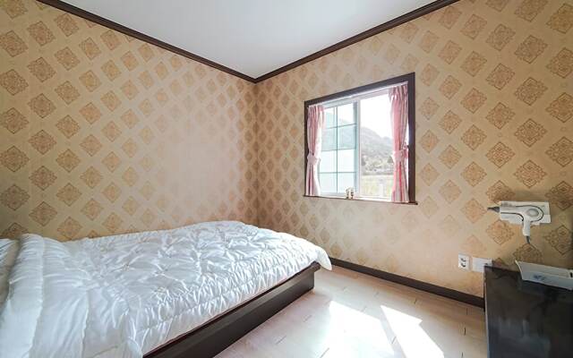 Danyang Wood Scented Pension