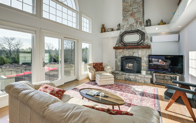 Acadia Adventure Base: 4,500-sq-ft Group Getaway