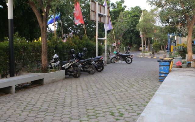 Collection O 93914 Iconic Residence