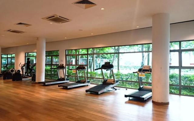 Sunrise Suite Imago Loft Seaview 3 bedroom 1600 sqft above Imago Shopping Mall – Sports – Kota Kinabalu