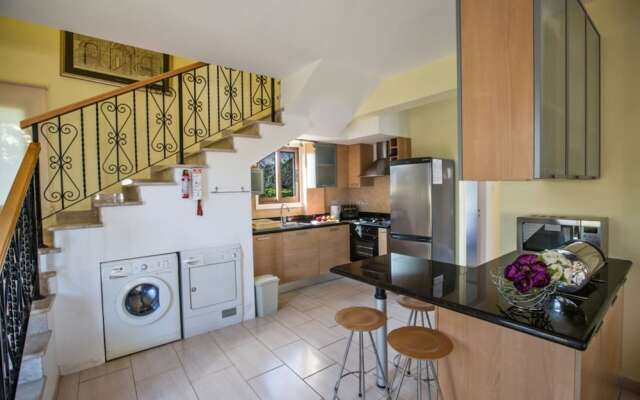 Private Villa in Pernera 1233