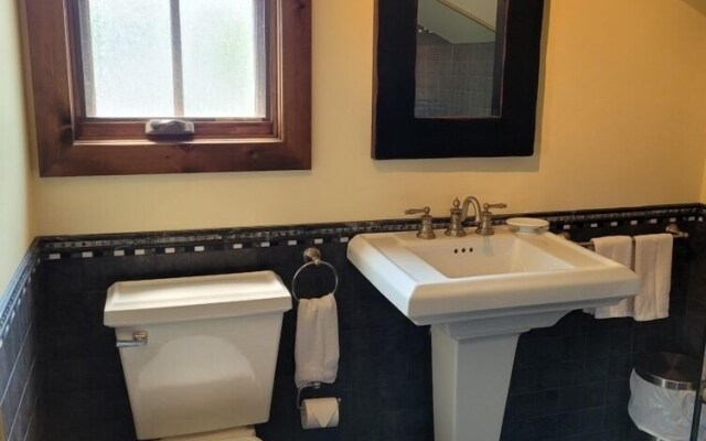 1851 Bayfield Landing