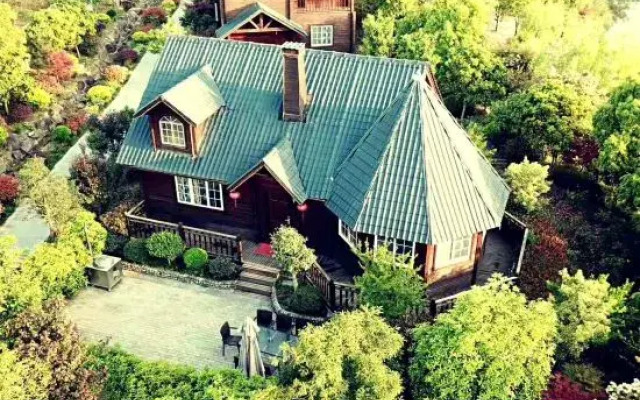 Tiantai Feitou Chalet