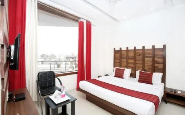 Starlet Prime by OYO Rooms