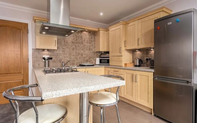 London Gate No2 - Donnini Apartments