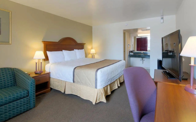 Travelodge by Wyndham Lynchburg