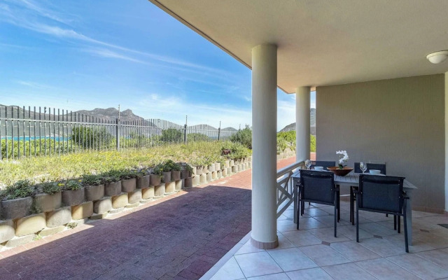 Beachfront Villa, Beach Club, Houtbay