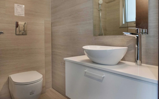 Phaedrus Living: Travertine Residences 102