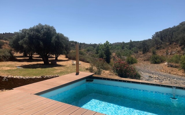 Casas de Campo do Castro da Cola