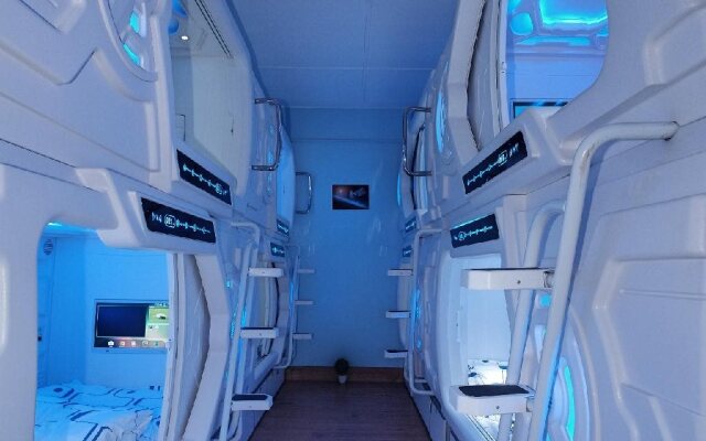Audrey Capsule Hostel
