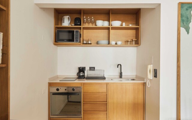 Spacious studio with balcony terrace I