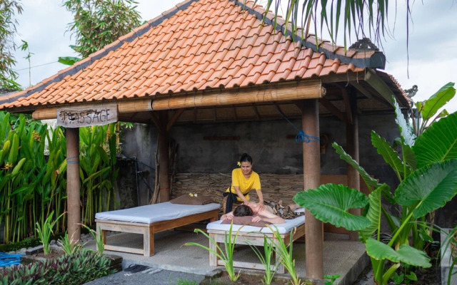West Break Bali Medewi