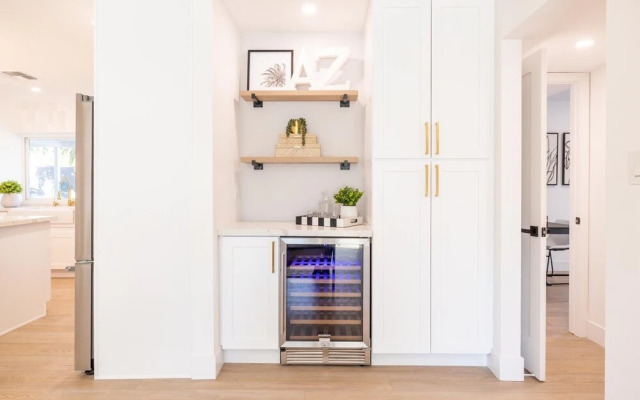 Scottsdale Dreyfus 5 Bedroom Home by RedAwning