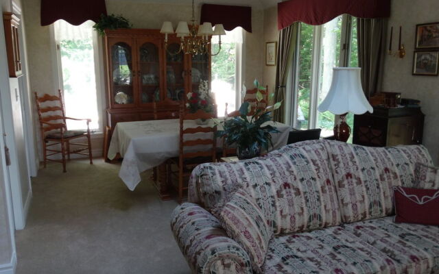 Tranquil Moments Bed & Breakfast