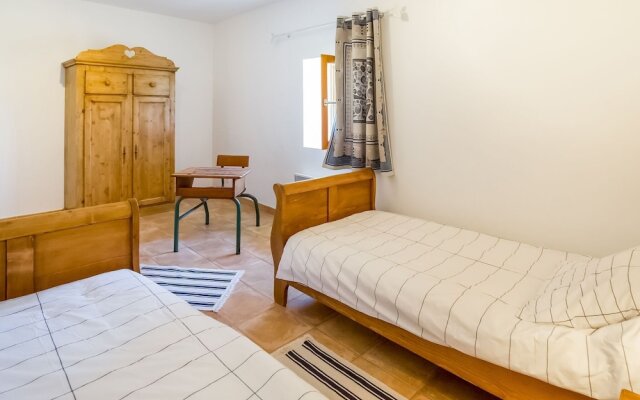 Charming Holiday Home In Montclus with Terrace