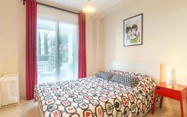 2187-Lovely 2bedrooms with pool and playground