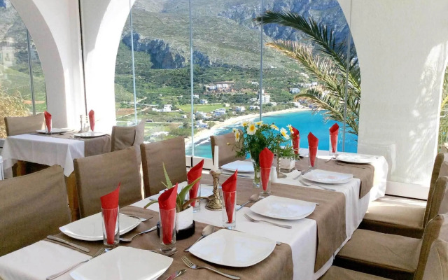 Aegialis Hotel & Spa