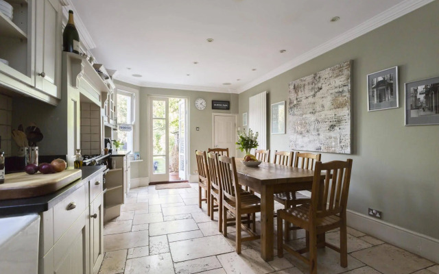 onefinestay - Queen's Park private homes
