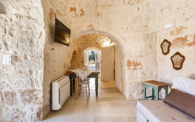 3360 Trulli Pangi by Perle di Puglia