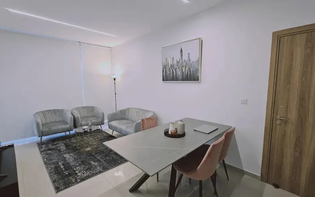 104 NIC - 403 Stay Cosmo City Suite
