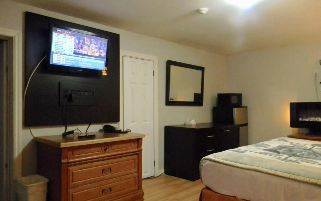 American Plaza Motel