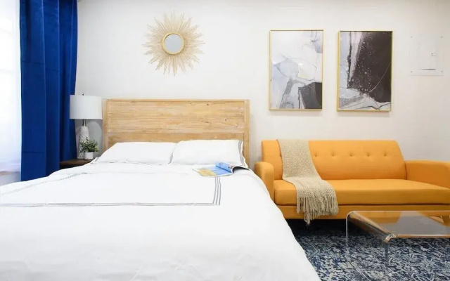 1597 New York Apt