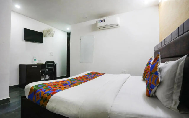 Sara Residency