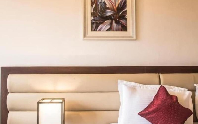 Kpm Tripenta Hotel