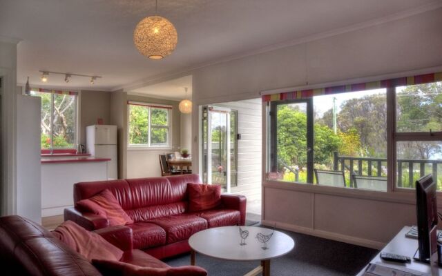 Cove Beach Apartment 1