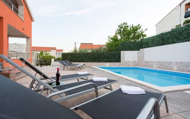 Holiday House Klaric