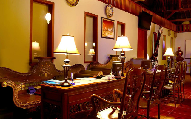 Grand Royal BIL Hotel