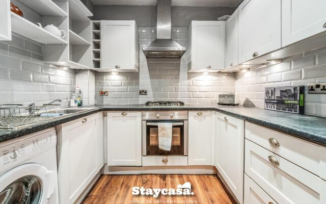 Stunning Artistic Hideout Perfect for family