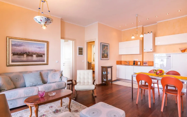 Mouragia Luxury Seaview Suite by Konnect