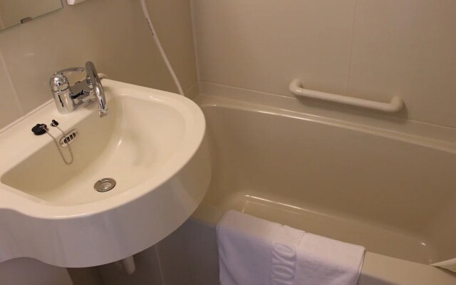 Toyoko Inn Osaka Umeda Higashi
